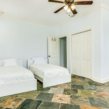 Sandcastle Retreat Galveston Exterior photo