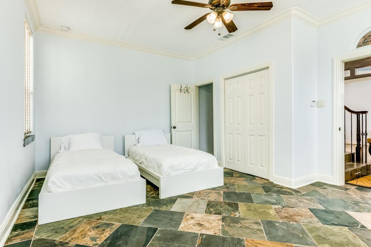 Sandcastle Retreat Galveston Exterior photo