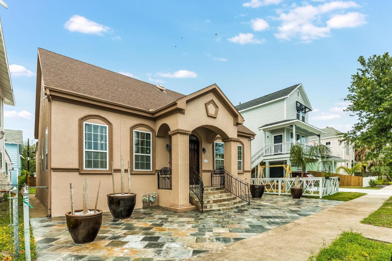 Sandcastle Retreat Galveston Exterior photo