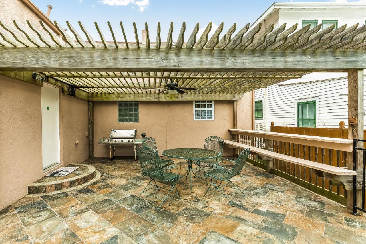 Sandcastle Retreat Galveston Exterior photo